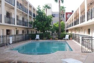 Hotel El Camino Inn & Suites