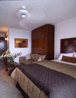 Hotel El Cid La Ceiba Beach