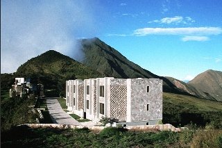 Hotel El Crater