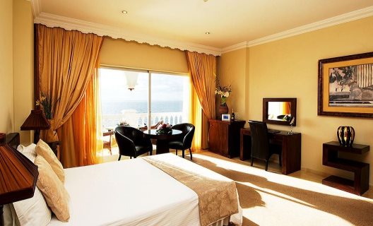 Hotel El Oceano Beach
