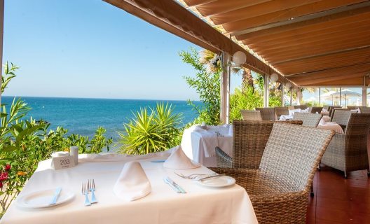 Hotel El Oceano Beach
