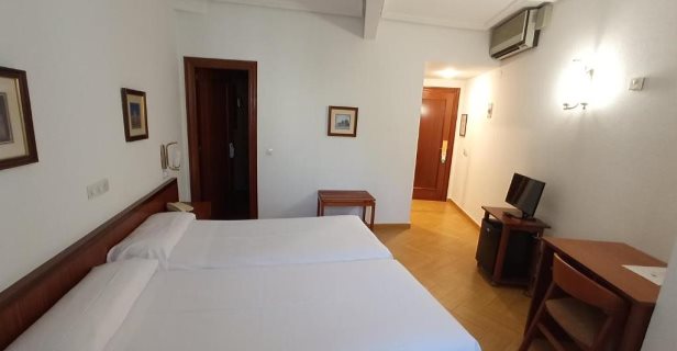 Hotel Ele Acueducto