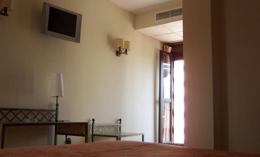 Hotel Ele Santa Barbara
