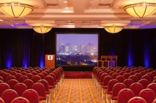 Hotel Embassy Suites Boston Logan Airport