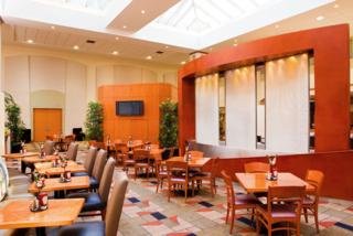 Hotel Embassy Suites Boston Logan Airport