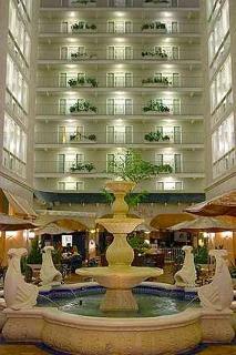 Hotel Embassy Suites Dallas Market Center