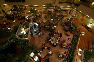 Hotel Embassy Suites Des Moines On The River