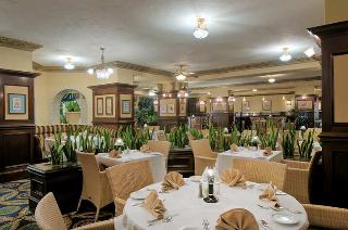 Hotel Embassy Suites Los Angeles Downey