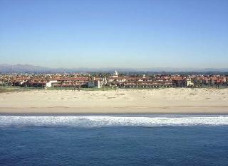 Hotel Embassy Suites Mandalay Beach & Resort