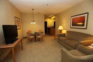 Hotel Embassy Suites Mcallen