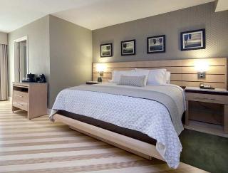 Hotel Embassy Suites Raleigh Durham Airport Brier