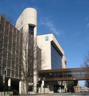 Hotel Embassy Suites Winston-salem