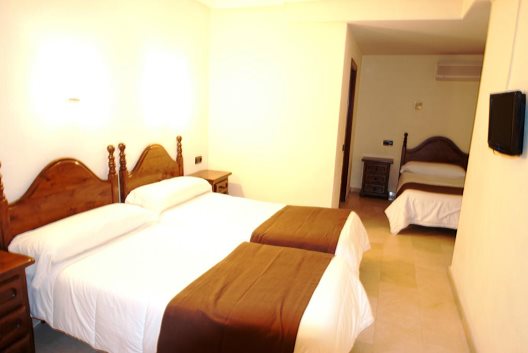 Hotel Emperatriz II