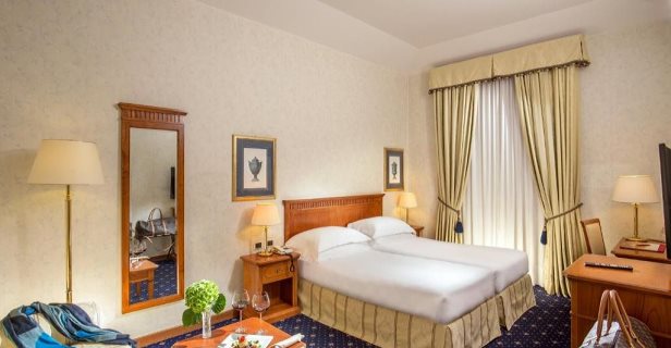 Hotel Empire Palace