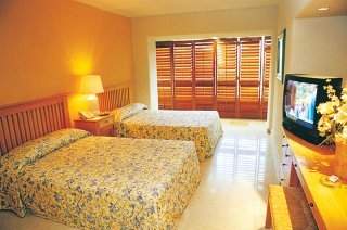 Hotel Emporio Ixtapa