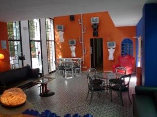 Hotel Enfrente Arte