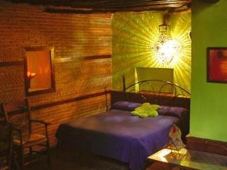 Hotel Enfrente Arte