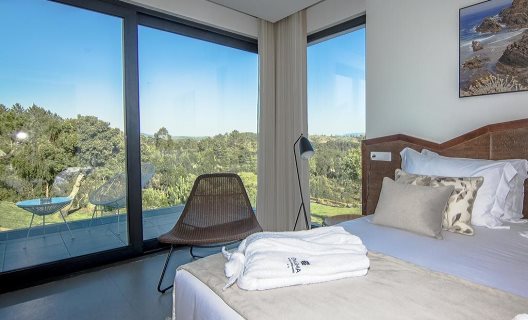 Hotel Enigma Nature And Water