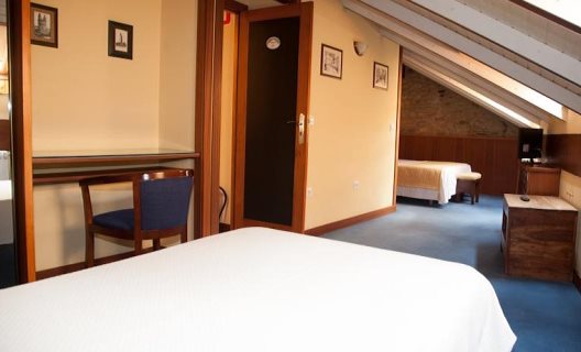 Hotel Entrecercas