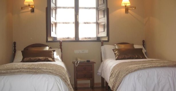 Hotel Entremontes