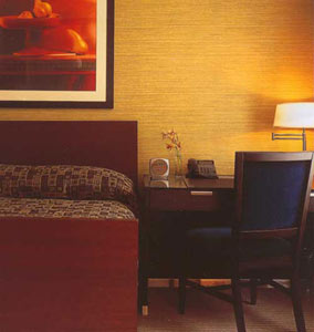 Hotel Envoy Club Suites