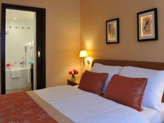 Hotel Epsom Manotel
