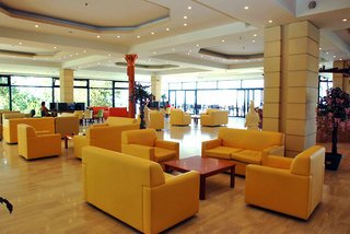 Hotel Eri Beach & Village