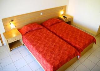 Hotel Eri Beach & Village