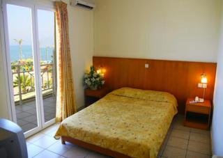 Hotel Eri Beach & Village
