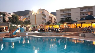 Hotel Eri Beach & Village