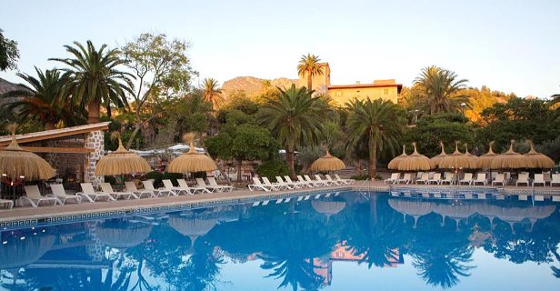 Hotel Es Port