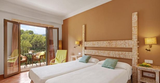 Hotel Es Port