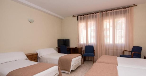 Hotel Evenia Oros