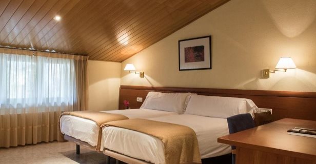 Hotel Evenia Oros