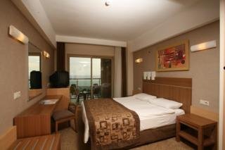 Hotel Evren Beach Resort