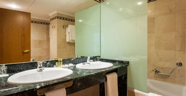 Hotel Exe Cristal Palace