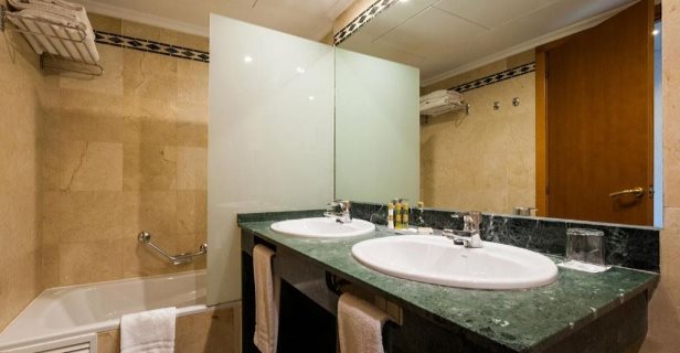 Hotel Exe Cristal Palace