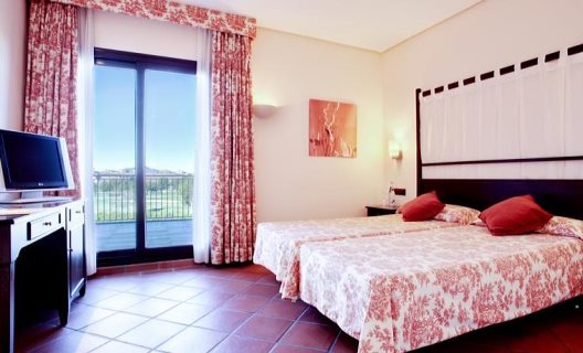 Hotel Exe Layos Golf