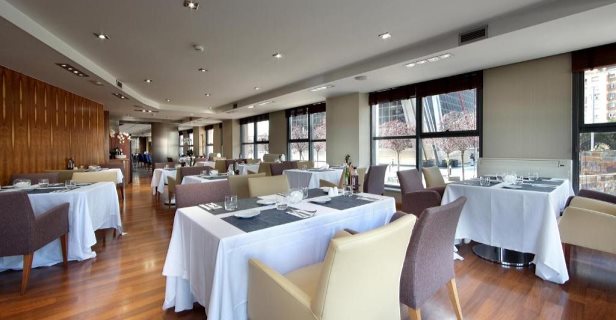 Hotel Exe Plaza