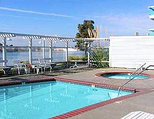 Hotel Executive Inn And Suites