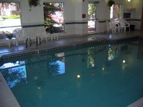 Hotel Executive Inn & Suites
