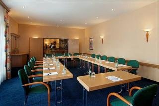 Hotel Express By Holiday Inn Cologne Troisdorf