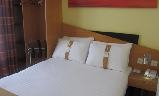 Hotel Express By Holiday Inn London Victoria