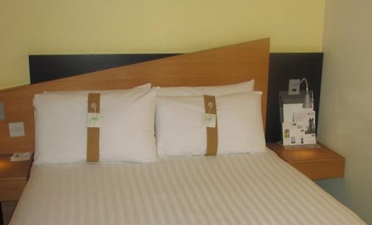 Hotel Express By Holiday Inn London Victoria