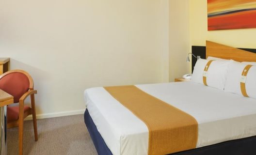 Hotel Express By Holiday Inn London Victoria