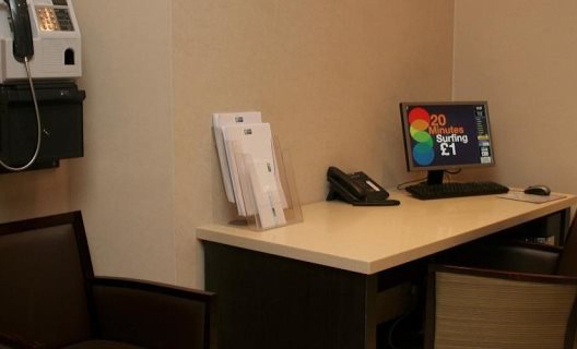 Hotel Express By Holiday Inn London Victoria