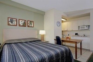 Hotel Extended Stay Deluxe Universal