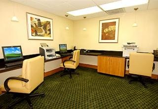 Hotel Fairfield Inn & Suites By Marriott Atlanta Arpt
