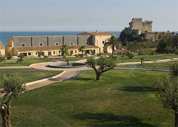 Hotel Falconara Charming House And Resort