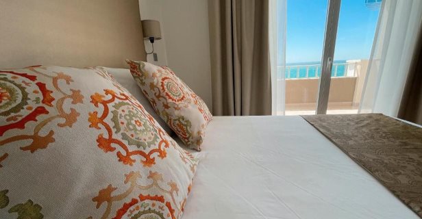 Hotel Fay Victoria Beach